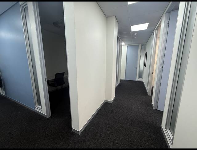 20M² OFFICE TO LET IN KILLARNEY